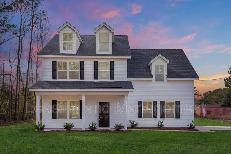 Charleston House: 831 Jordan Street