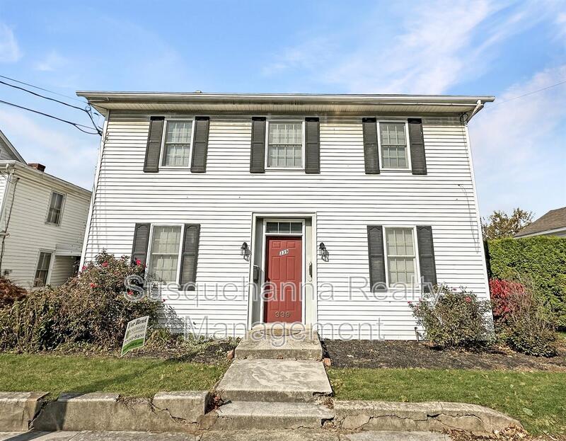 Hershey Condo: 339 East Derry Rd. - 1st Floor