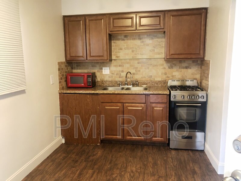 Sparks Condo: 1747 1/2 C St