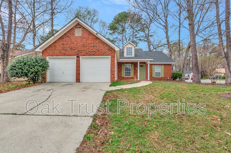 North Charleston House: 8565 Brookforest Drive