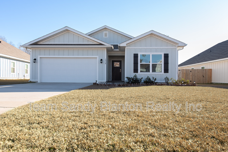 Cantonment House: 1938 Westhill Drive