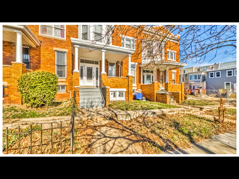 Request a Viewing for 810 Brooks Lane Tenant Turner