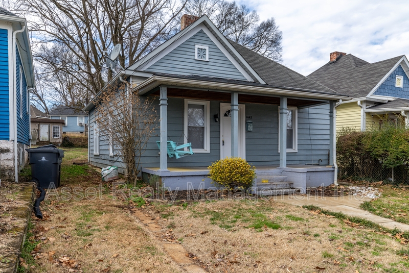 Knoxville House: 1443 North 4th Avenue