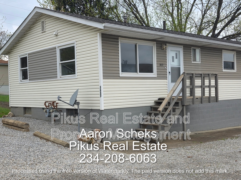 Akron Condo: 3637 Albrecht Ave