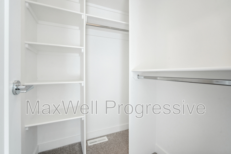 Edmonton Townhome: 7803 - 77 STREET NW