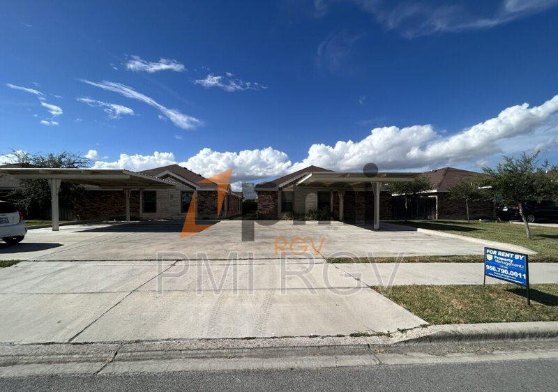 Edinburg Condo: 2913 Linda Vista St