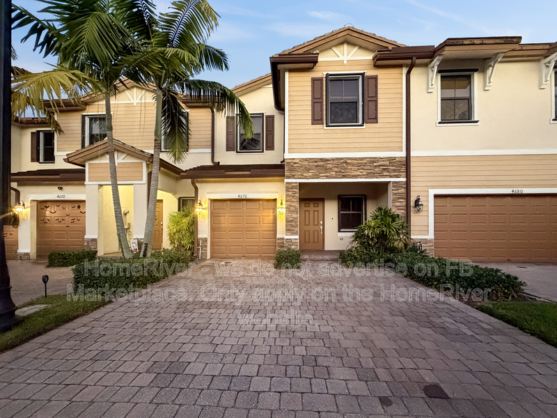 Davie House: 4676 Caspian Way
