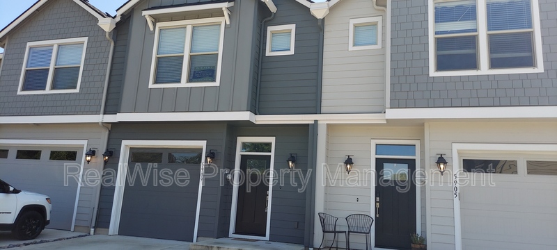 Vancouver Townhome: 5909 NE 57th Ave