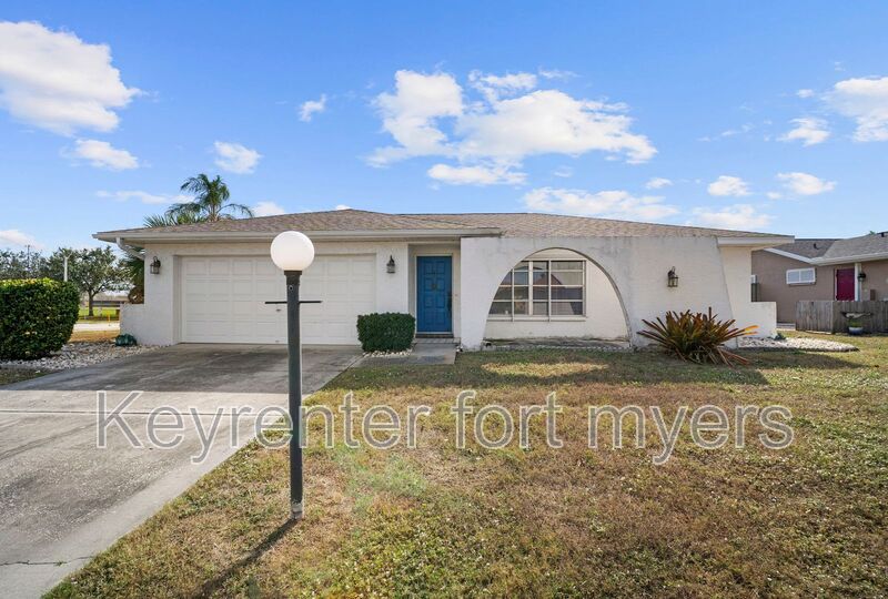 FORT MYERS House: 9721 Deerfoot DR