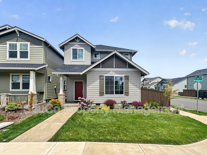 North Plains House: 31407 Northwest Yorkshire Street