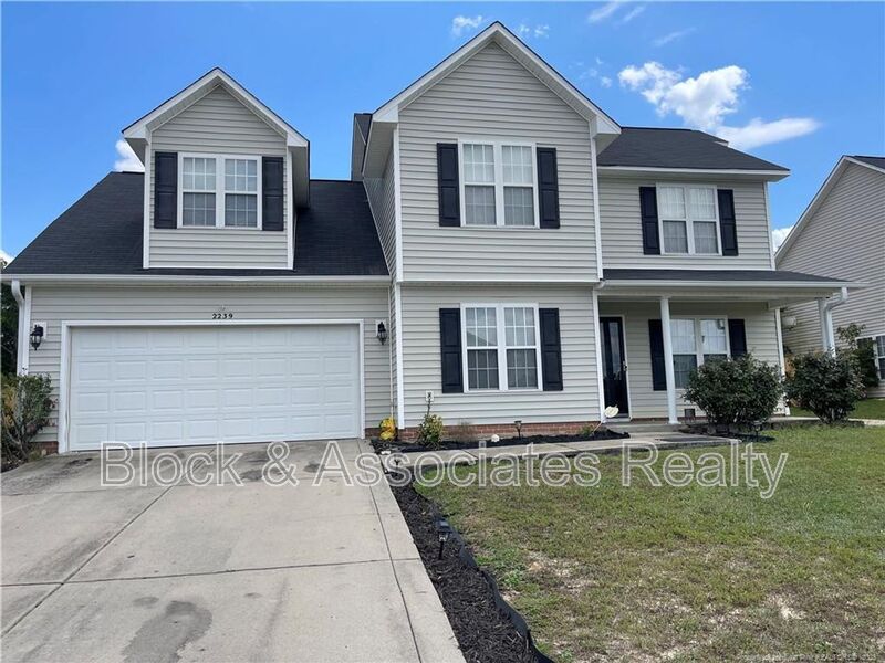 Fayetteville House: 2239 Gray Goose Loop