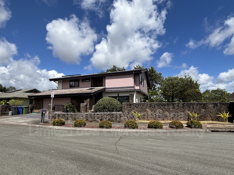 Mililani House: 95-797 Lanipaa Street