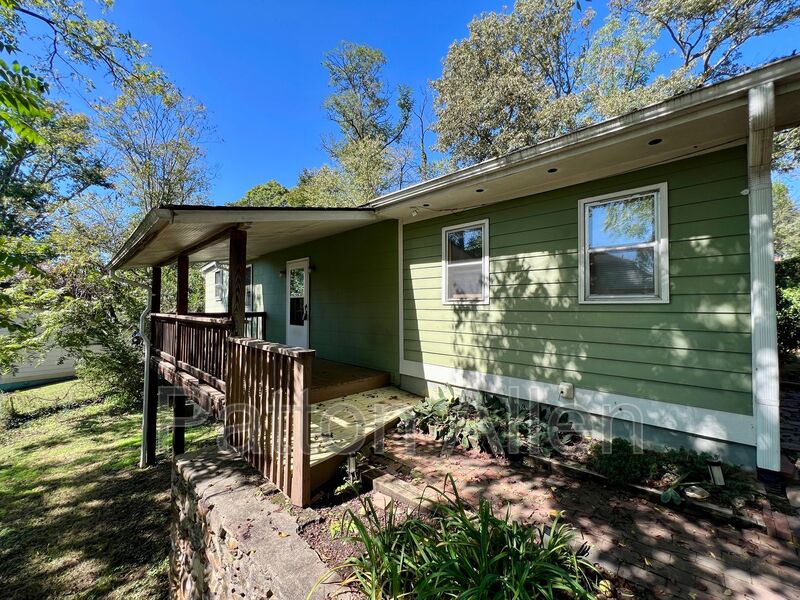 Asheville House: 5 Shady Cove Ln