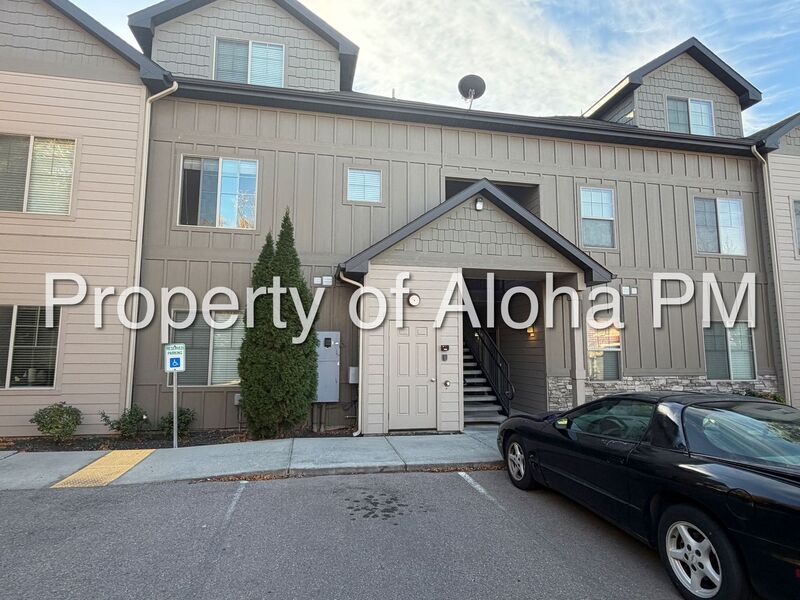 Boise House: 12600 W. Ustick