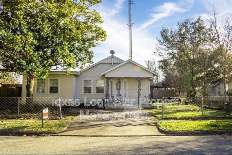 Baytonw Condo: 509 Stimpson St - For Sale