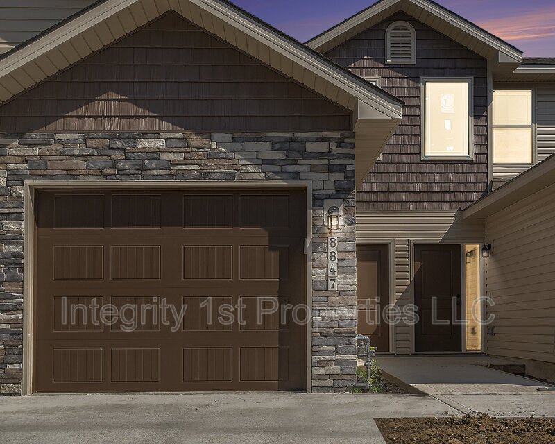 Kansas City Townhome: 8838 North Helena Avenue