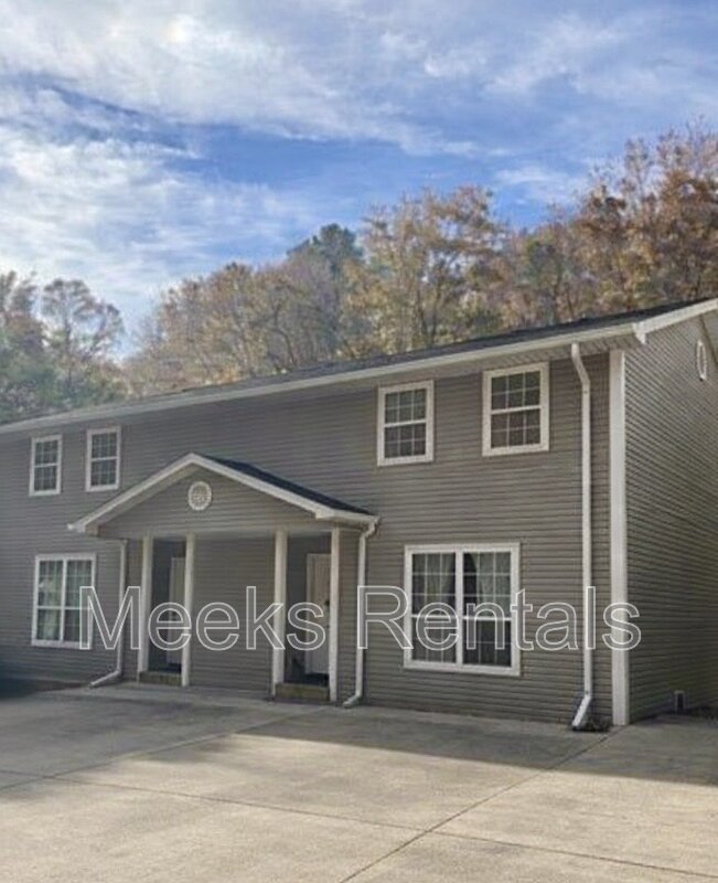 Hurricane Apartment: 246 Tacketts Branch Rd