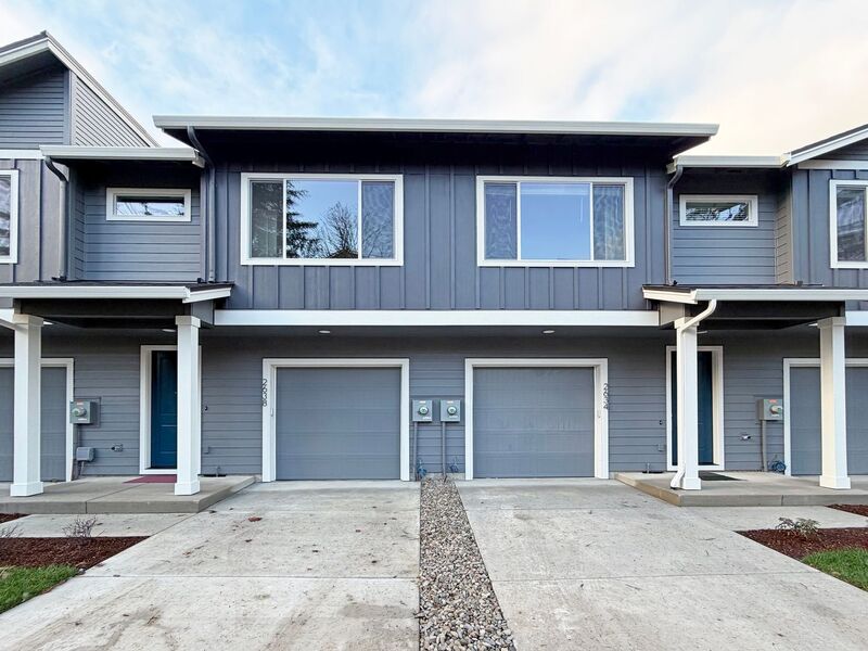 Eugene Townhome: 2634 Waterlily Dr