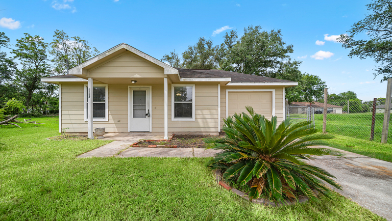 Dickinson House: 2216 Avenue F