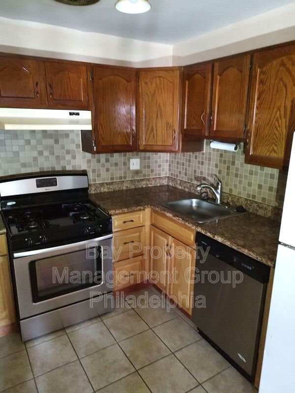 Philadelphia Condo: 9443 Ashton Rd.