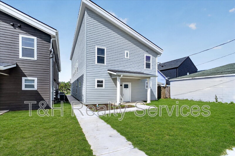 Indianapolis Condo: 415 North Walcott Street