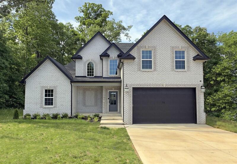 Clarksville House: 2240 Dottie Lane