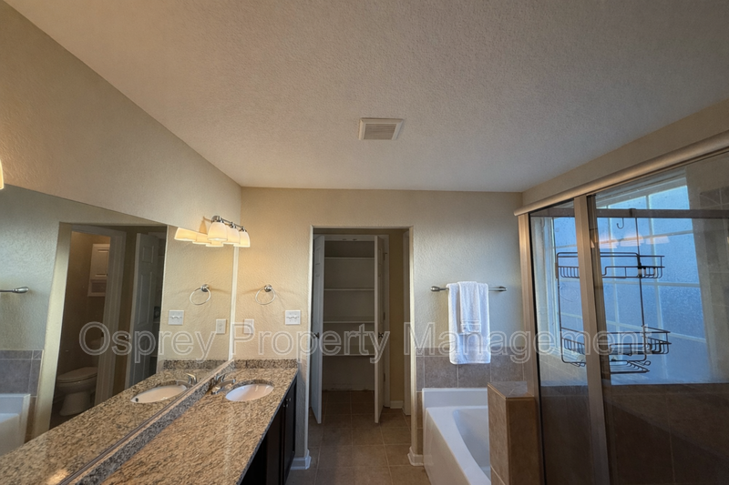 Modern 4BR Norfolk Home with Open Layout "ASK ABOUT OUR ZERO DEPOSIT" - Photo 7