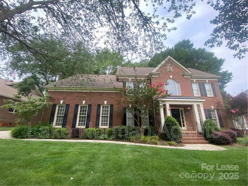 Huntersville House: 8730 Devonshire Drive