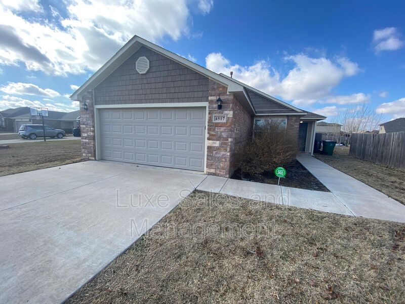 Oklahoma City House: 4517 Hunter Blvd.