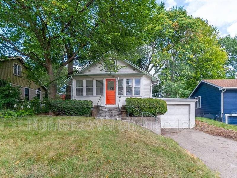 Des Moines House: 737 28th Street