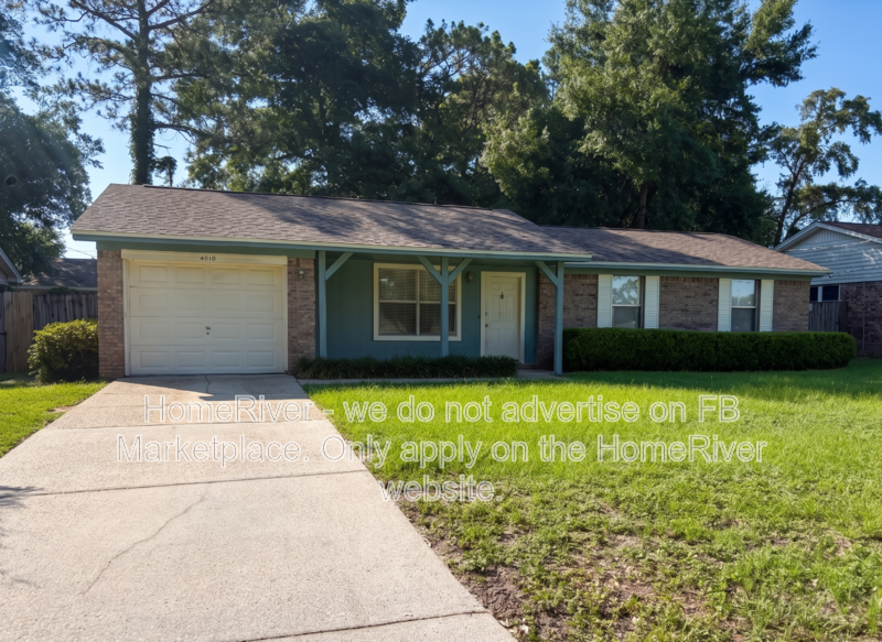 Pensacola House: 4010 Renoir St