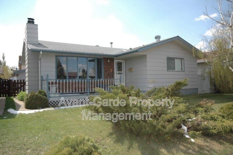 Edmonton House: 12243 142 Avenue Northwest,