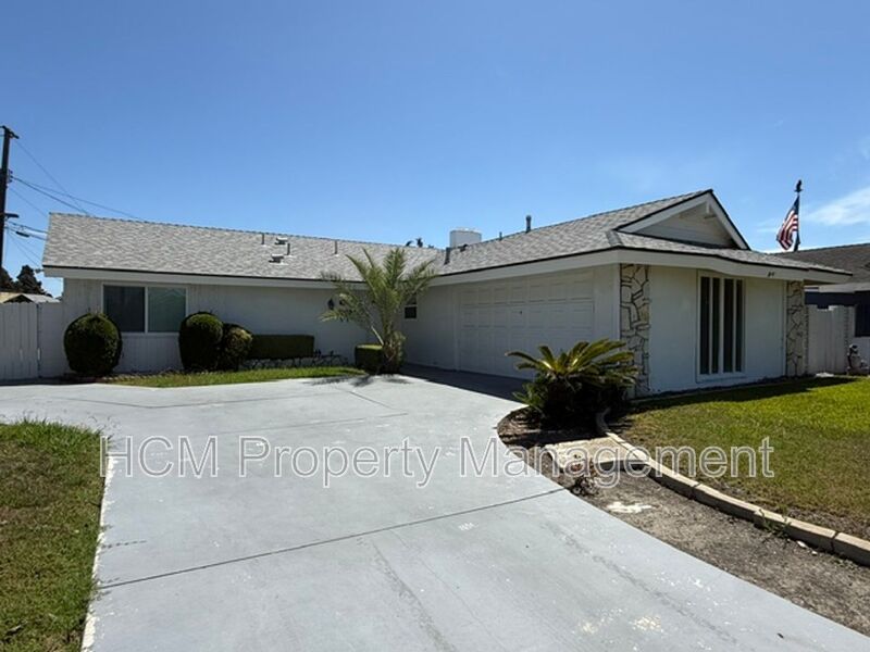 Huntington Beach House: 16402 Birdie Ln