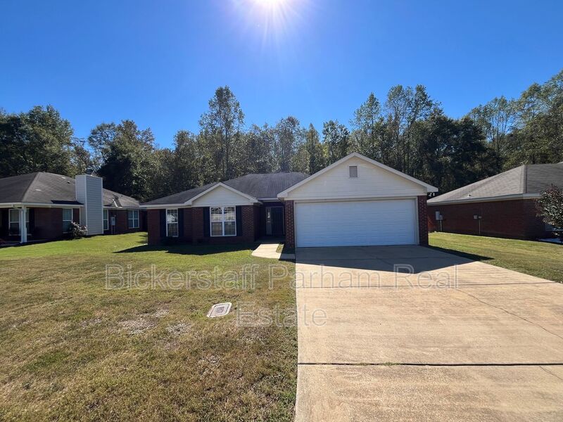 Phenix City House: 14 Brentwood Dr
