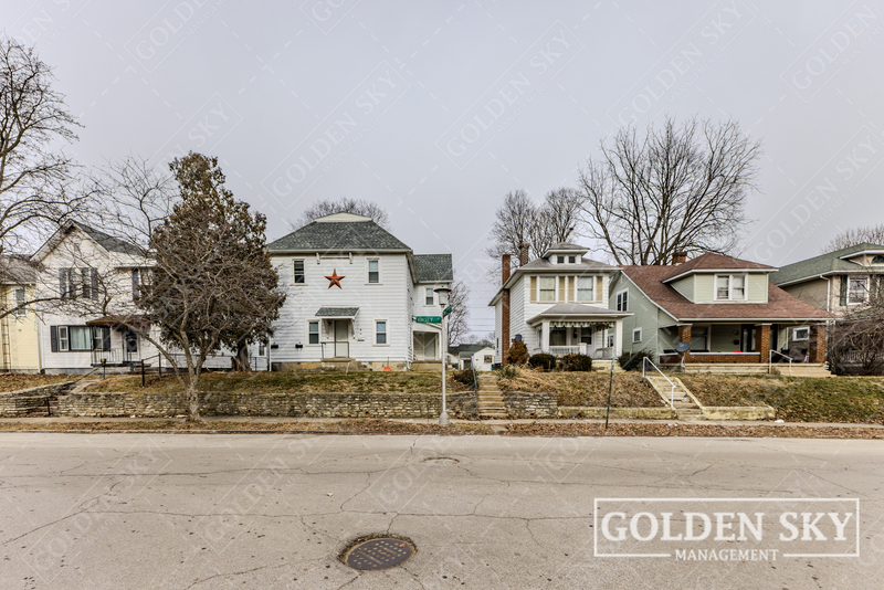 Richmond Condo: 230 Kinsey Street - 1