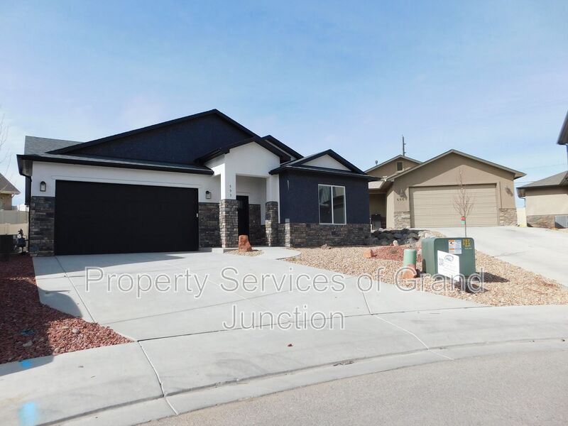 Grand Junction House: 593 Treviso Court