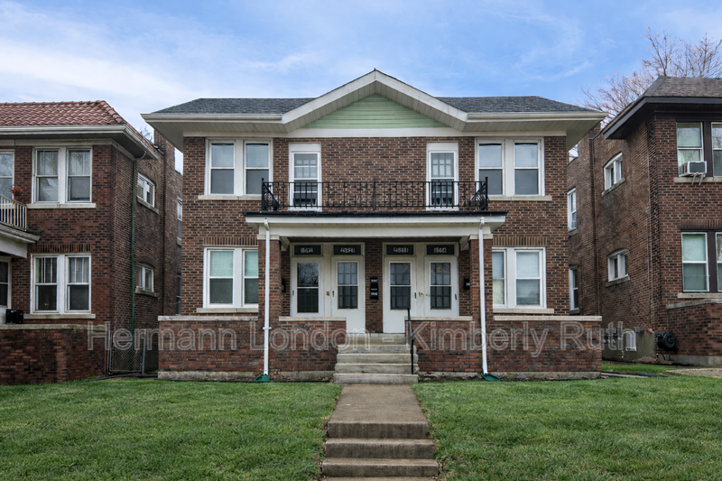 St. Louis Condo: 5042 Pernod Avenue