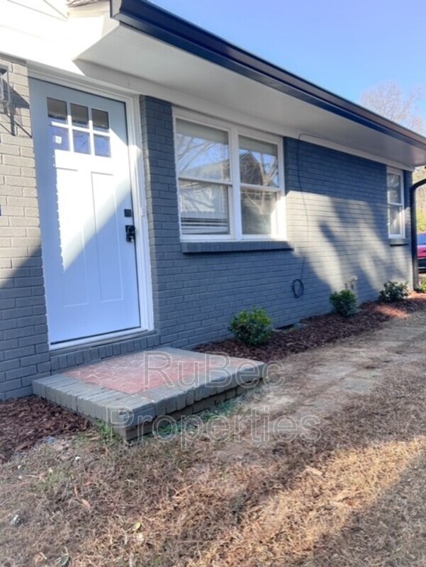 Charlotte Condo: 2314 Rozzelles Ferry Rd