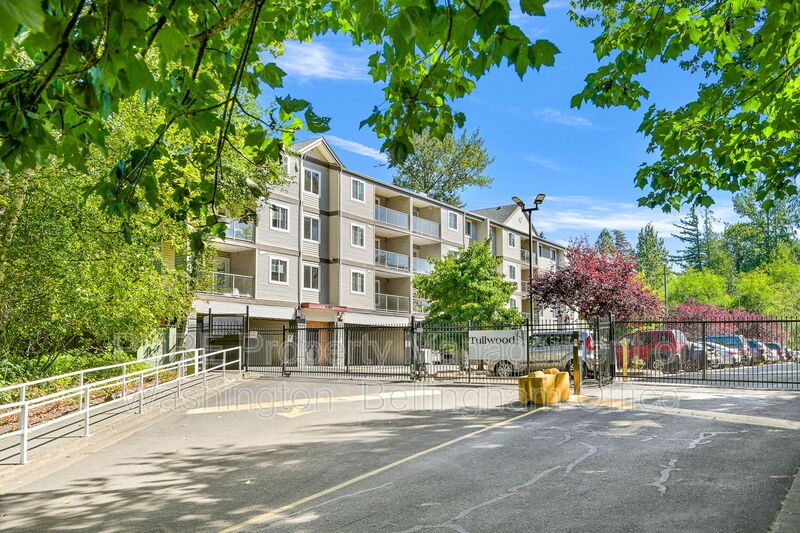 Bellingham House: 4380 Tull Road