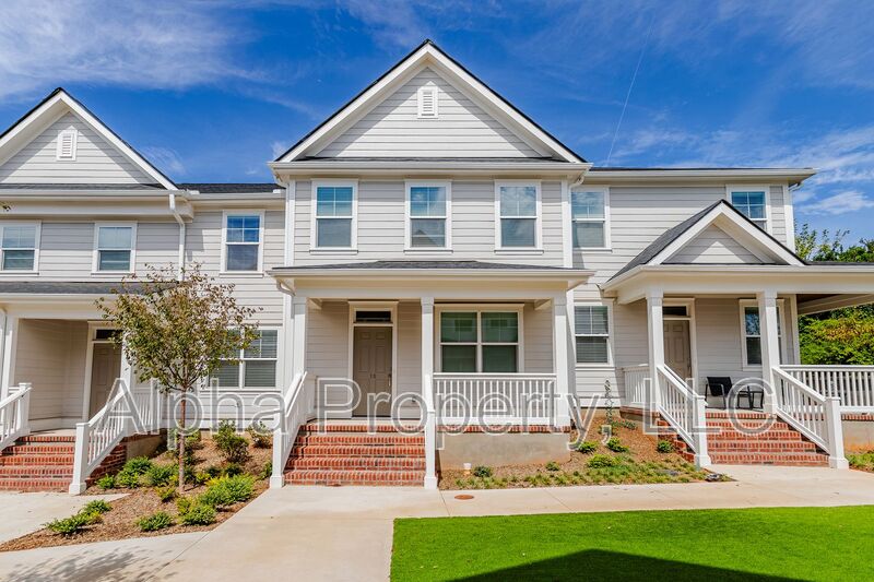 Travelers Rest House: 18 Alderly Way