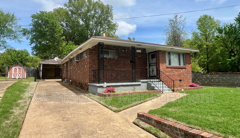 Memphis House: 1450 Gold Ave