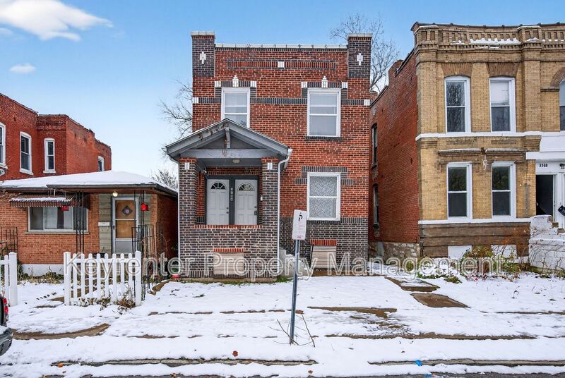 Saint Louis House: 3166 California Ave