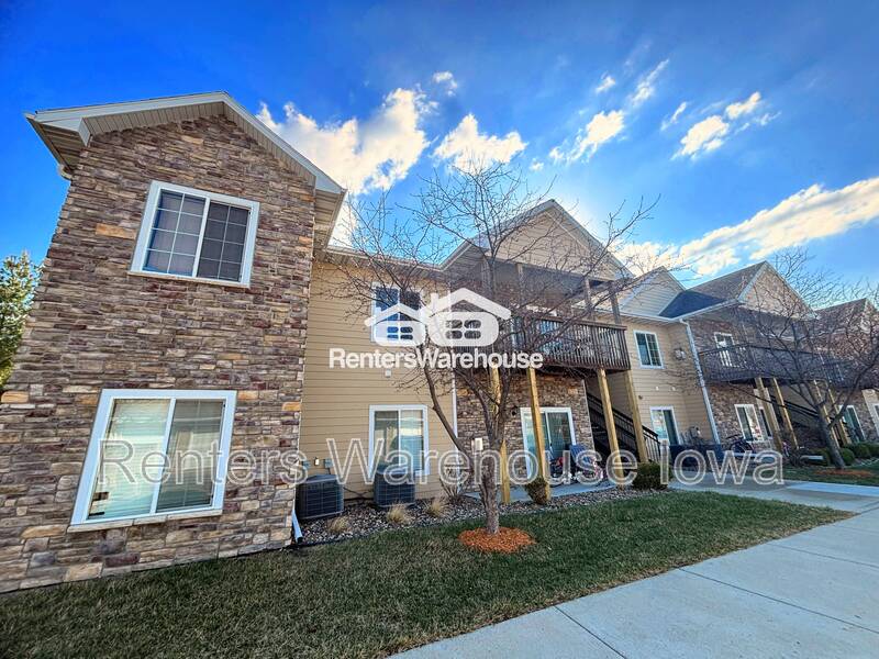 Des Moines Condo: 2000 Meadow Ct