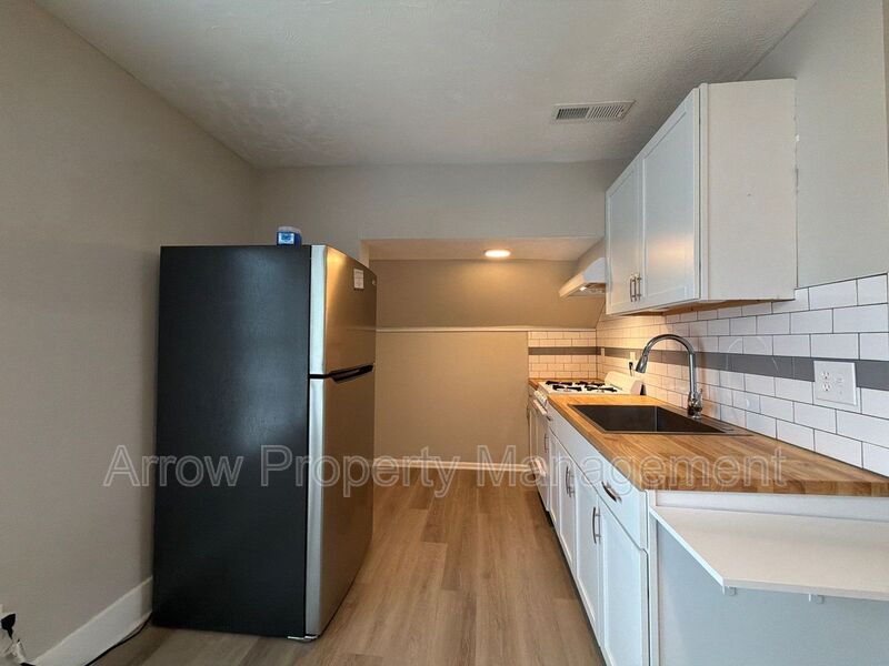 Lincoln Condo: 136 North 27th Street