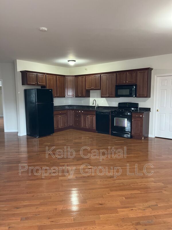 Glens Falls Condo: 130 Warren Street