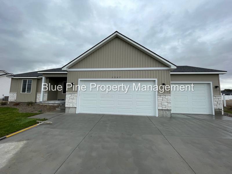 Idaho Falls House: 6047 Cedarwood Lane