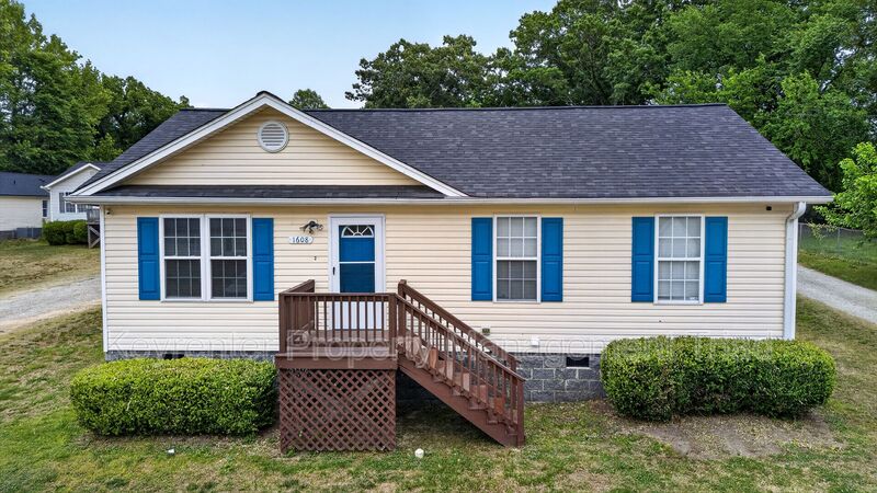 Greensboro House: 1608 McPherson Street