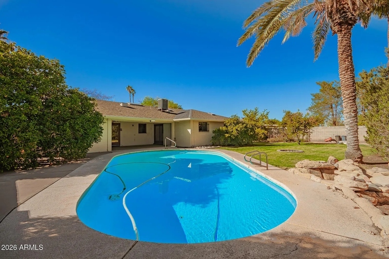 Tempe House: 650 E Malibu Dr, AZ 85282