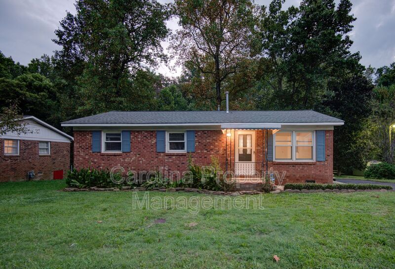 Mooresville Condo: 421 E McLelland Ave