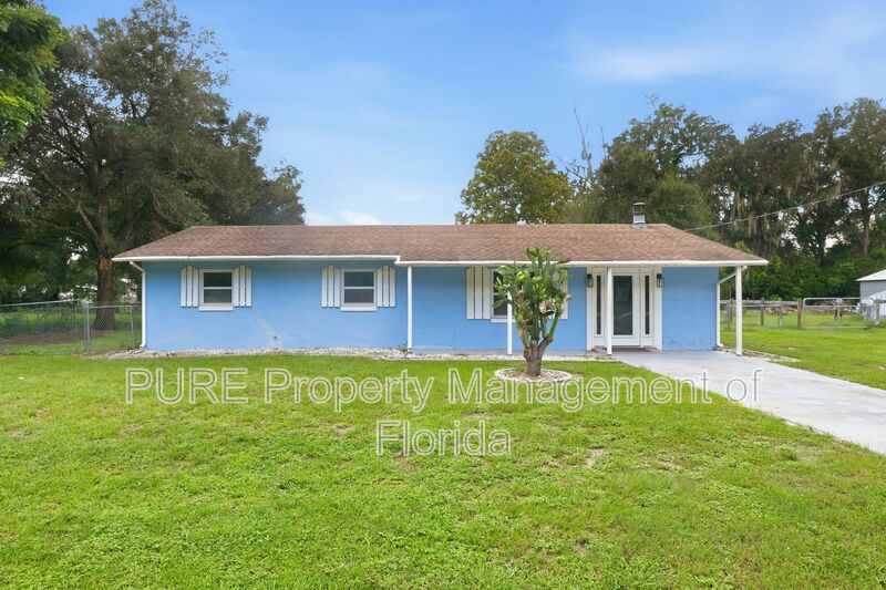 Ocklawaha House: 12300 SE 128th CT